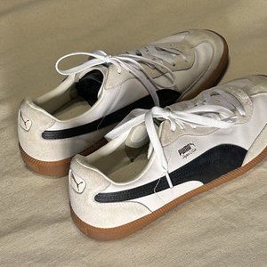 Puma Super Liga OG Retro Sneakers in white, black & gold